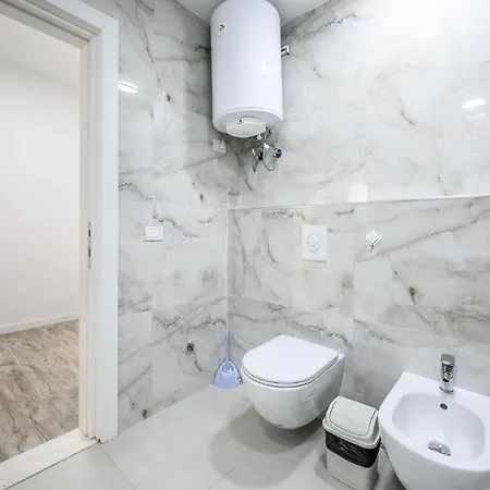 דירה Miku Apartment-city Walk 1bd Stylish טיראנה