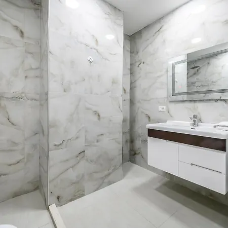 Miku Apartment-city Walk 1bd Stylish דירה *